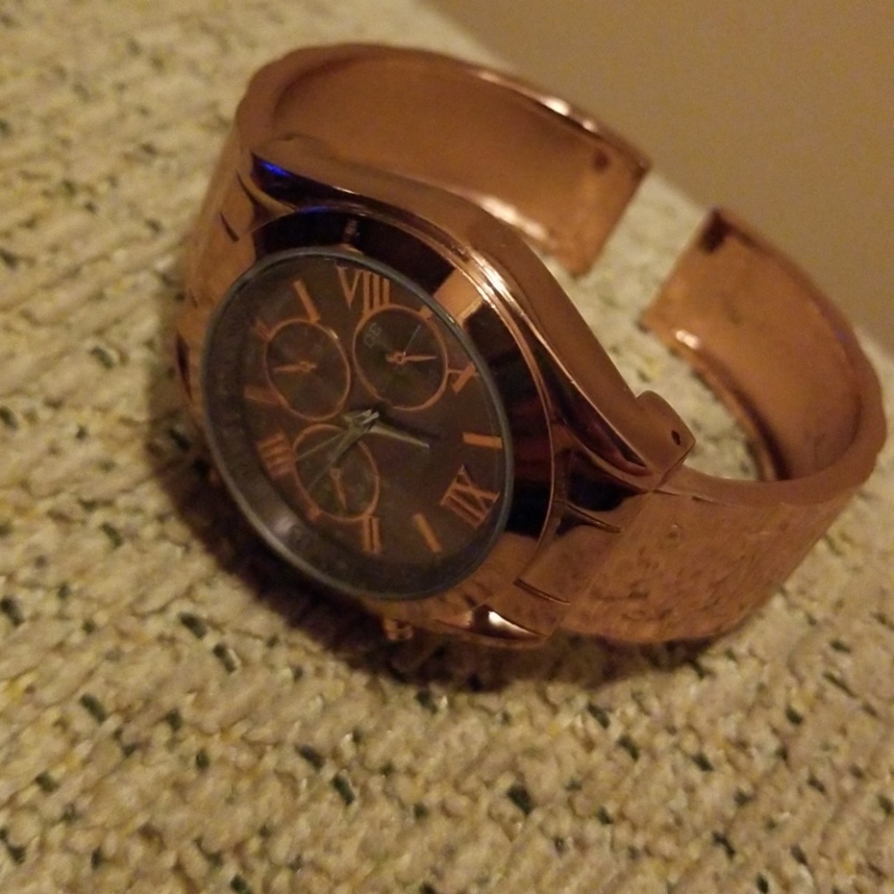 Strada Watch - Picture 2 of 5